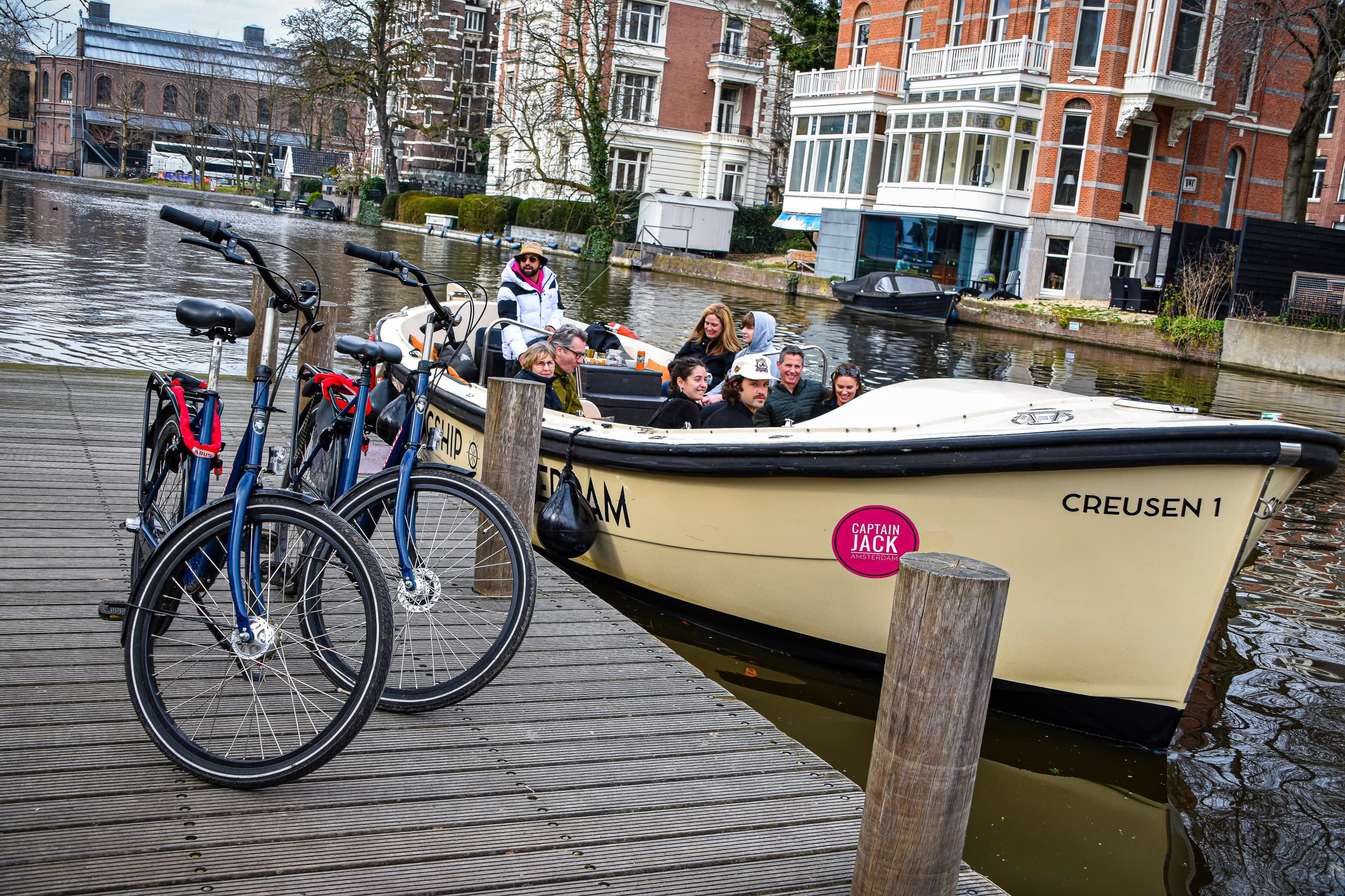 Bike and Boat Cruise Rijksmuseum by Captain Jack Amsterdam
