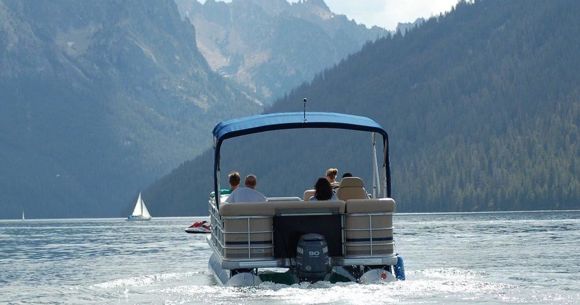 10 Passenger Pontoon Boats