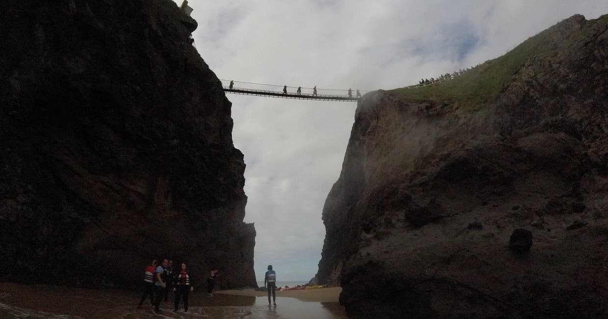 2 Hour Guided Tour (under the Bridge)
