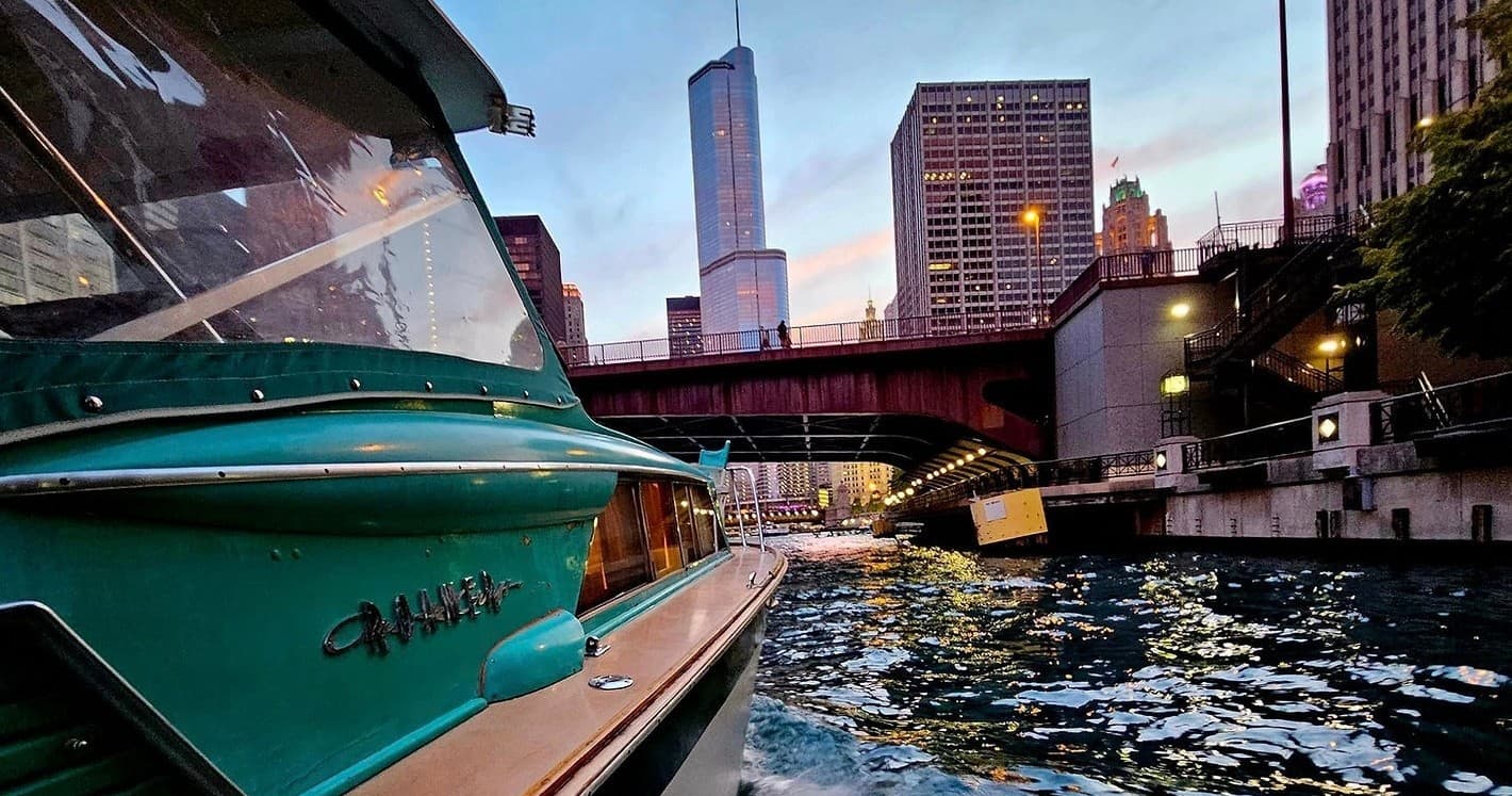 Chicago River Cruise