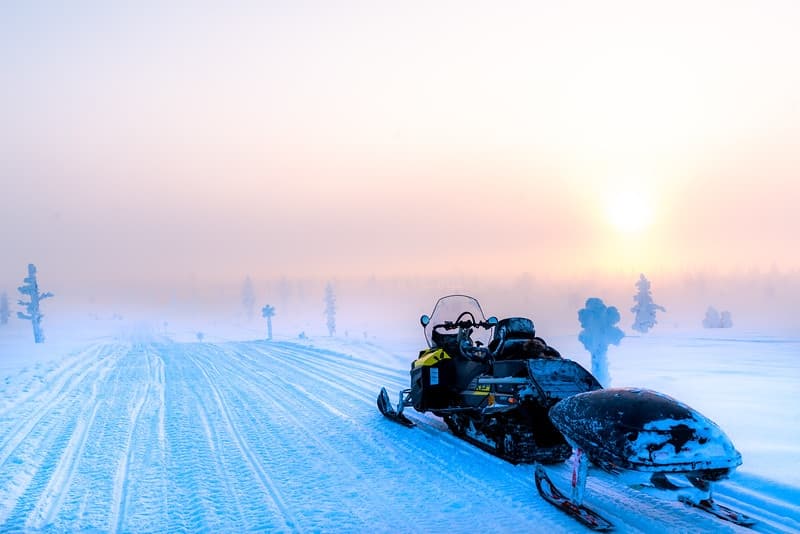 [S1] Snowmobile (2h)