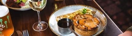 Dinner & Tour (The George inn, Gallery)