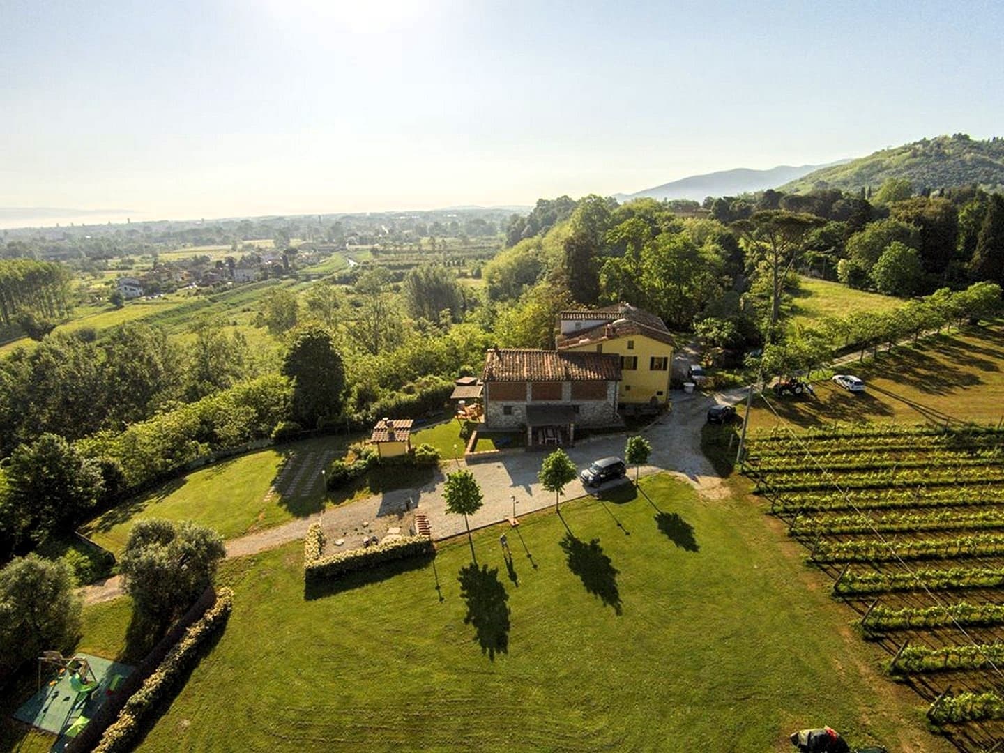 Hiking and wine tour in the nature