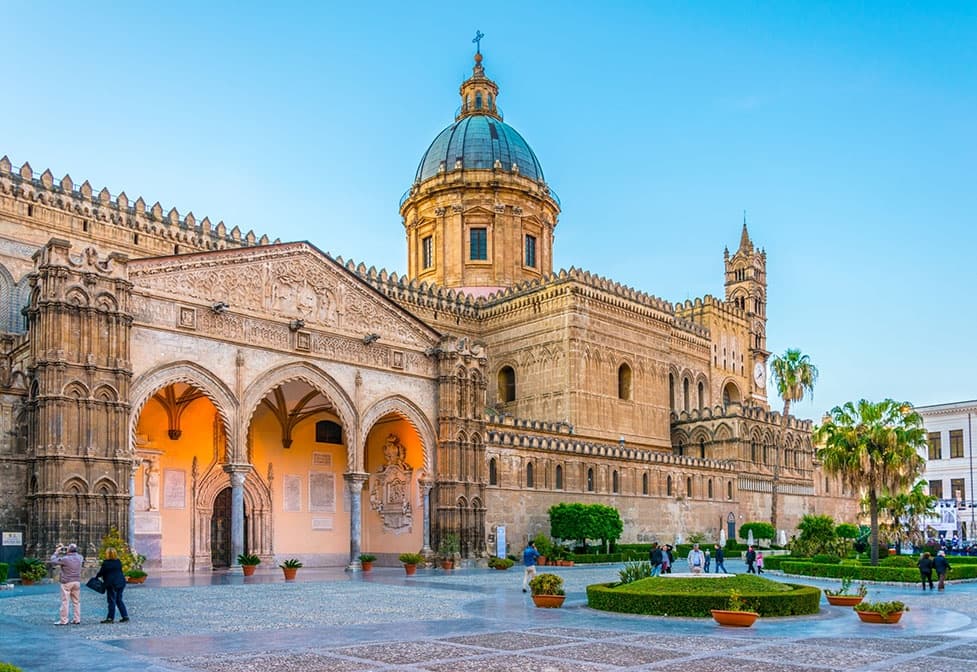 Palermo: Private walking tour