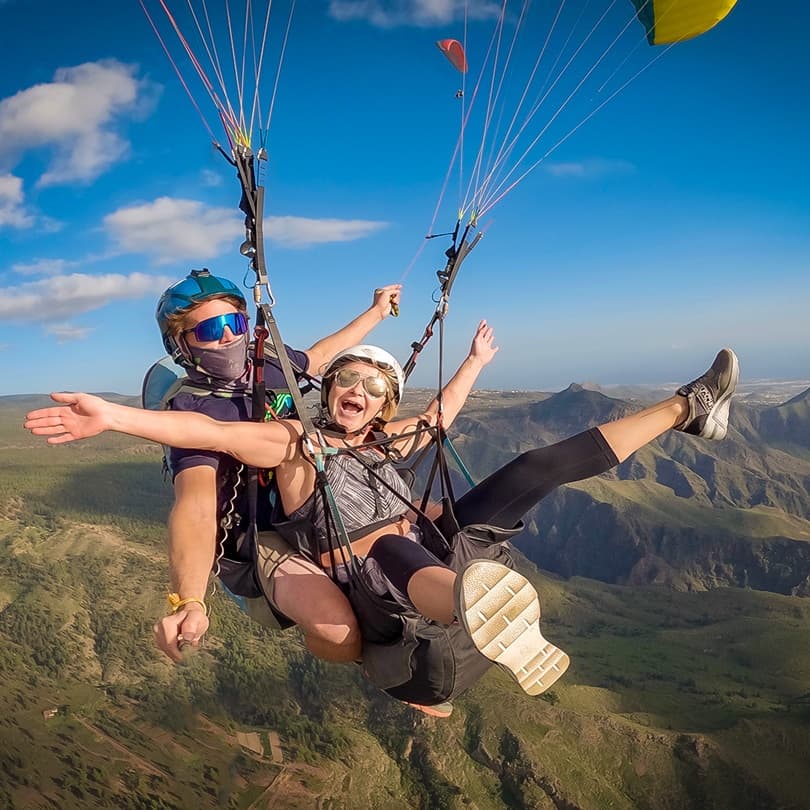 Vuelo en parapente biplaza sobre Costa Adeje, Tenerife Sur