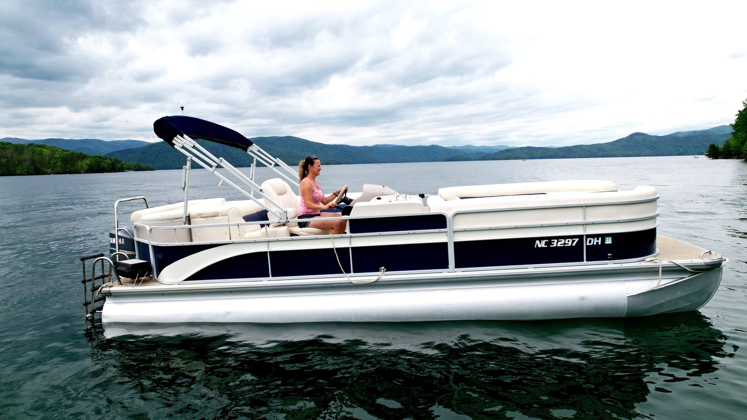 Premier 24' Tritoon w/a double-top(#9) 12pass/225hp max weight 1974 lbs