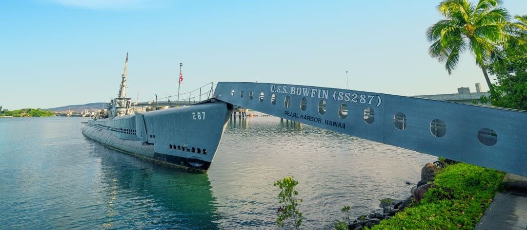 8H - Battleships of WWII at Pearl Harbor Departing from the Big Island
