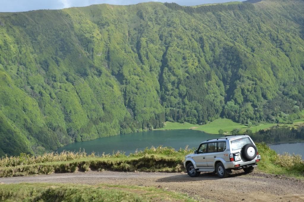Full-Day Jeep Tour: Sete Cidades and Lagoa do Fogo