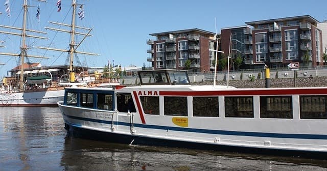 Hin- und Rückfahrt: Farge → Bremerhaven, Seebäderkaje