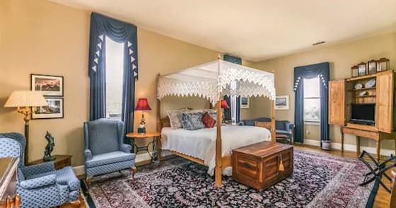 The Chickamauga Suite (Check In 3pm-9pm)