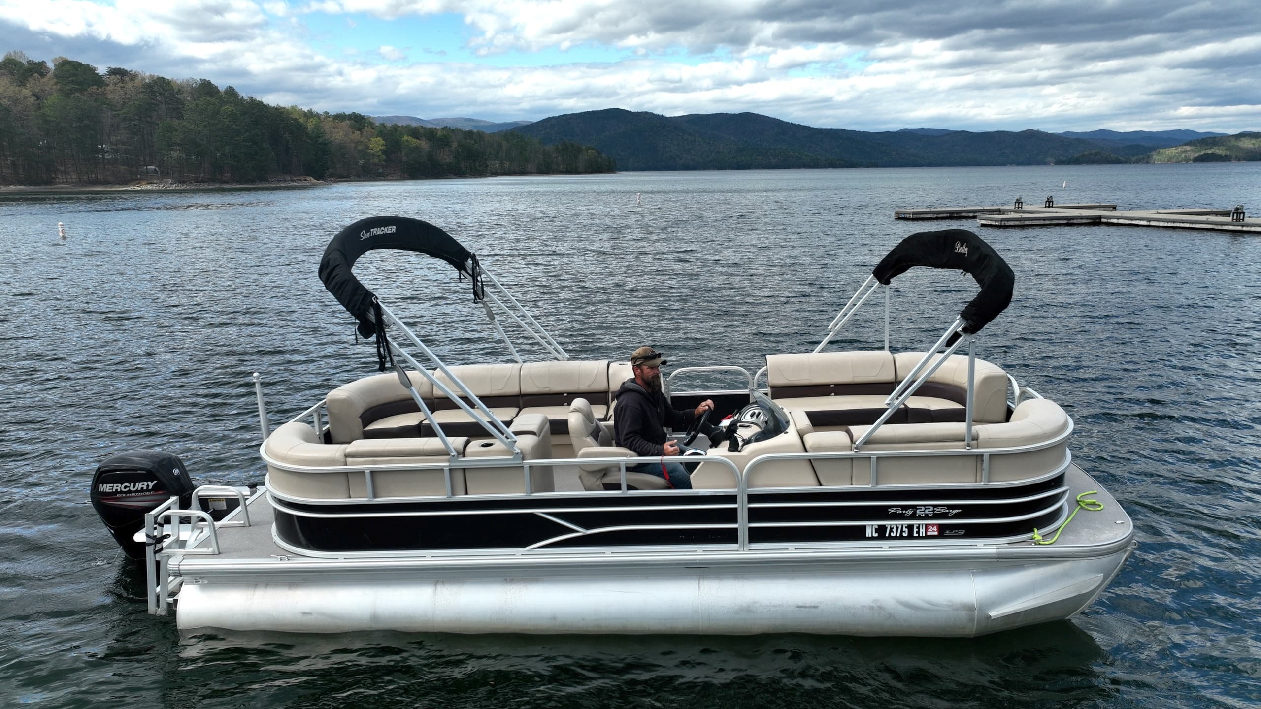 Sun Tracker Tritoon w/double-top(#3)  10pass/115hp max weight 1600 lbs
