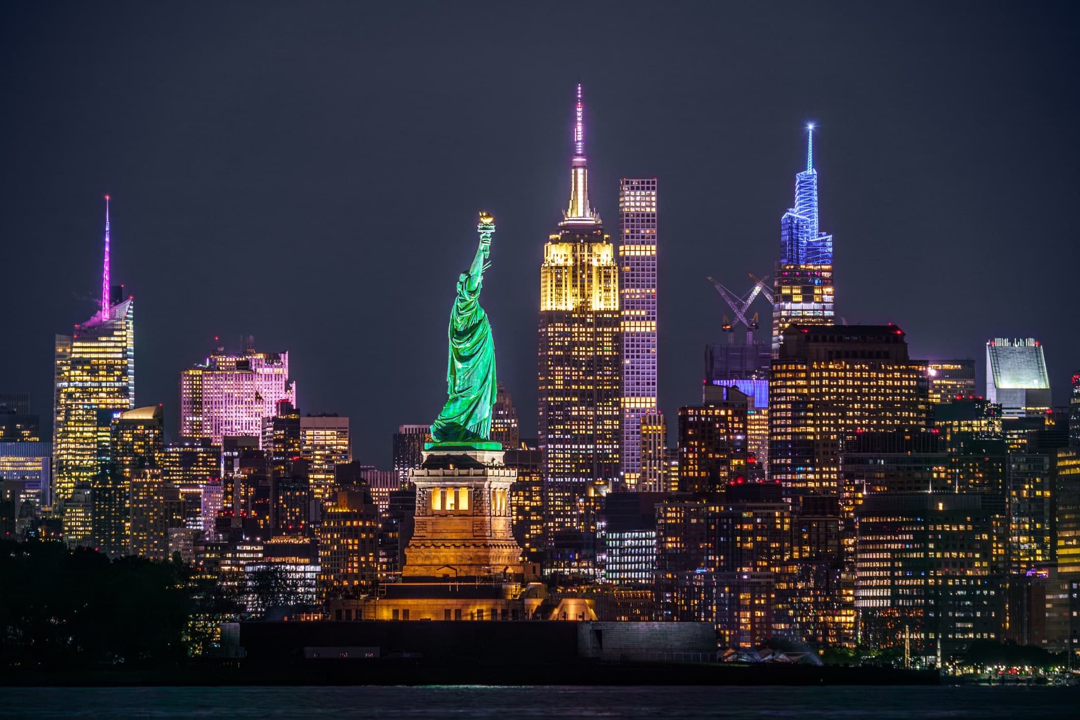 3-Hour Luxury Bus Tour of NYC Night Highlights
