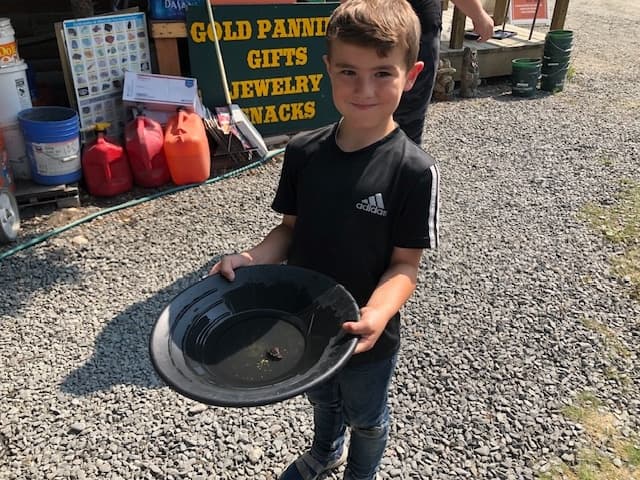 GOLD PANNING: Roadside Mile 45 Sterling Hwy