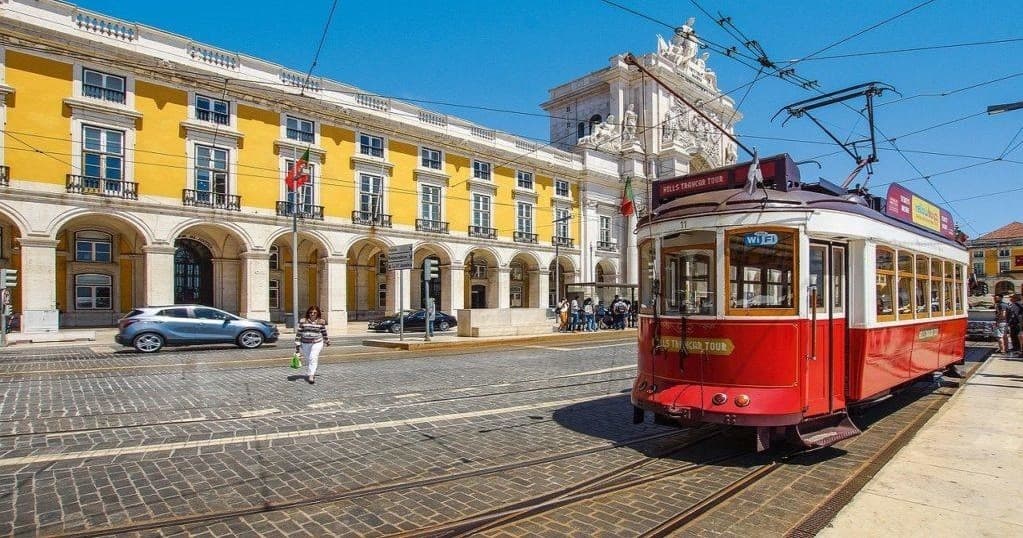 Transfer do Porto e para o Porto para Vários Destinos – Viagem Fácil e Segura