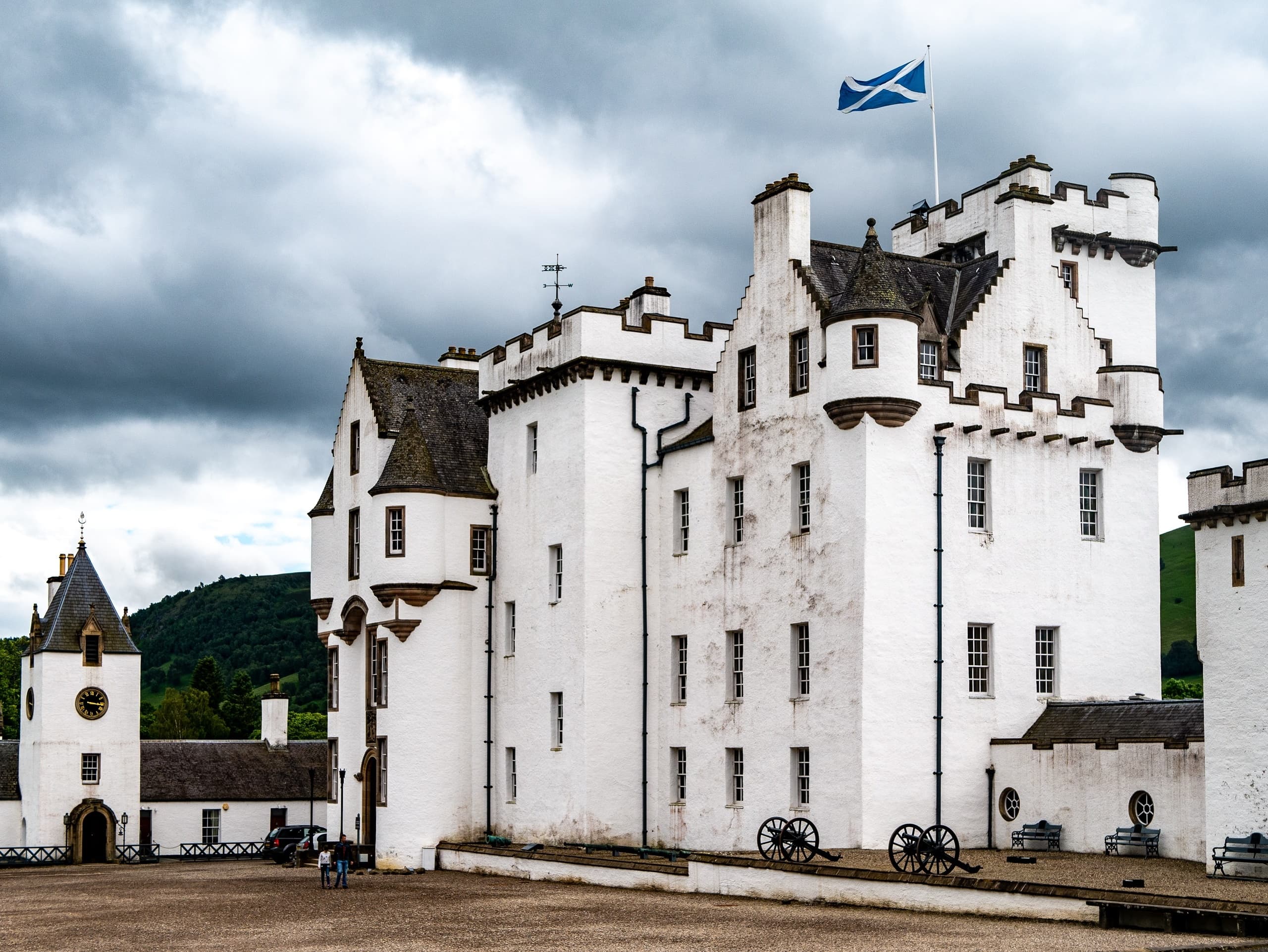A Day in Perthshire - Castle, Whisky and Local Villages (APR - OCT)