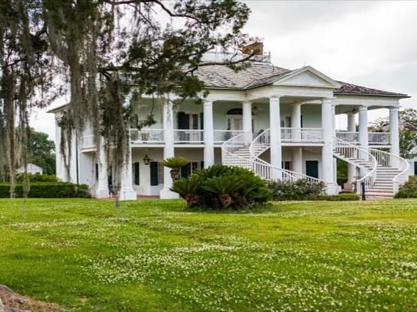 Evergreen Plantation Tour