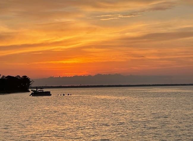Sunset Cruise (Up to 16 Passengers)