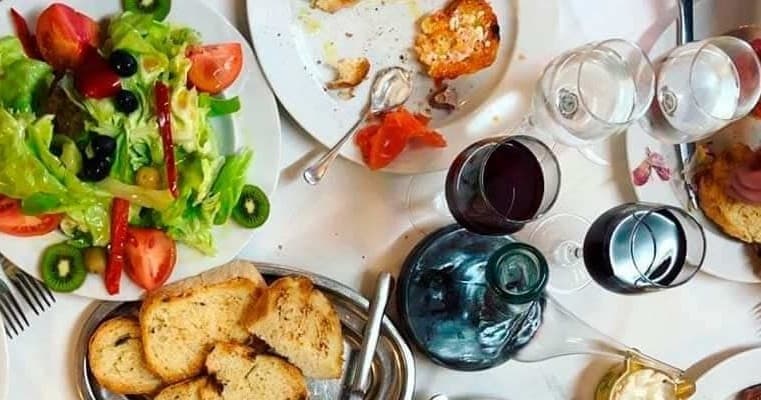 Old Quarter Walking Tour with Food & Wine Tasting