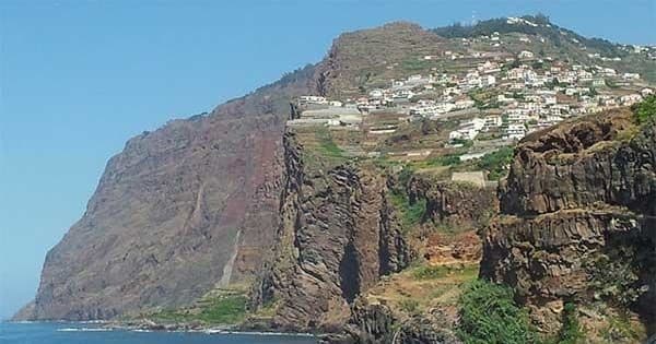 West Tour Waterfalls and Peaks - Private Tour