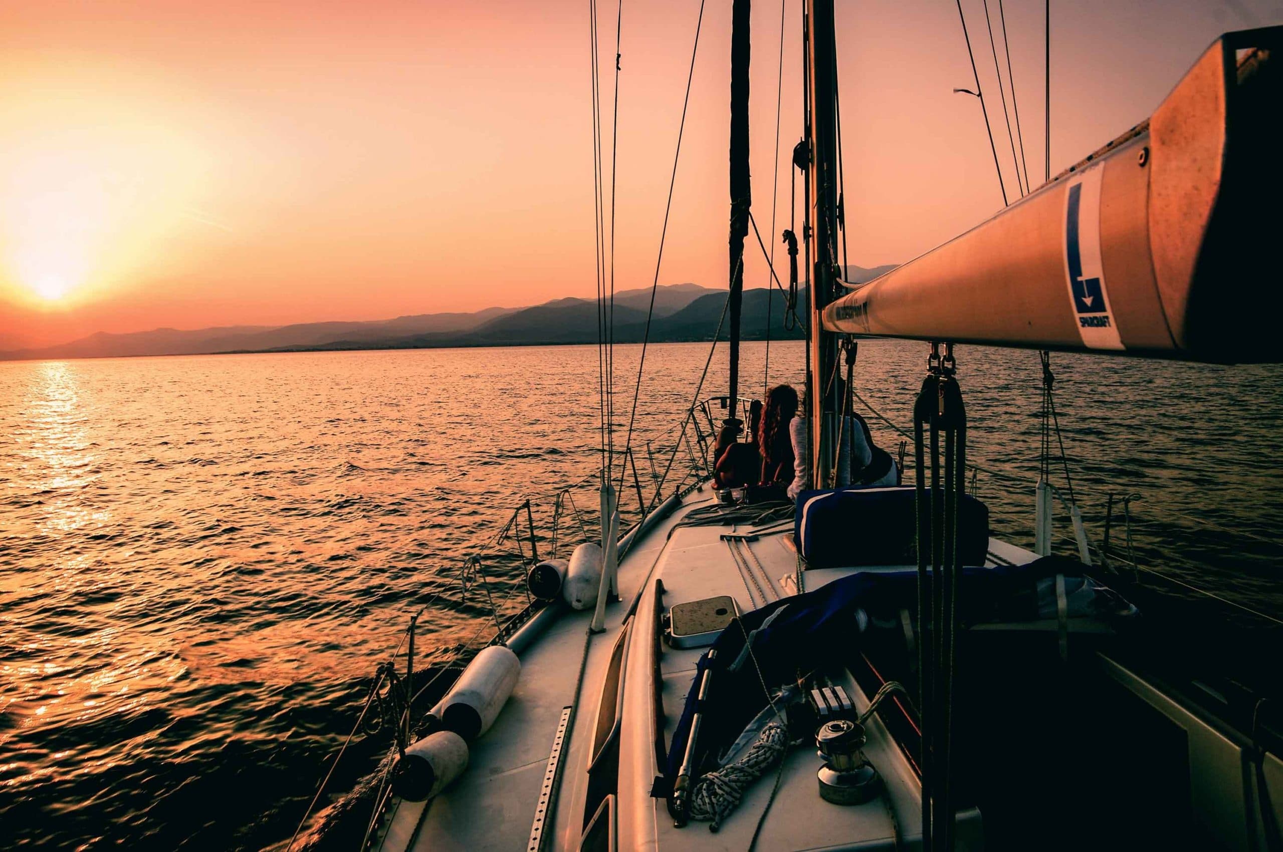 Velero Bute Legenc con capitan - Grupo Privado