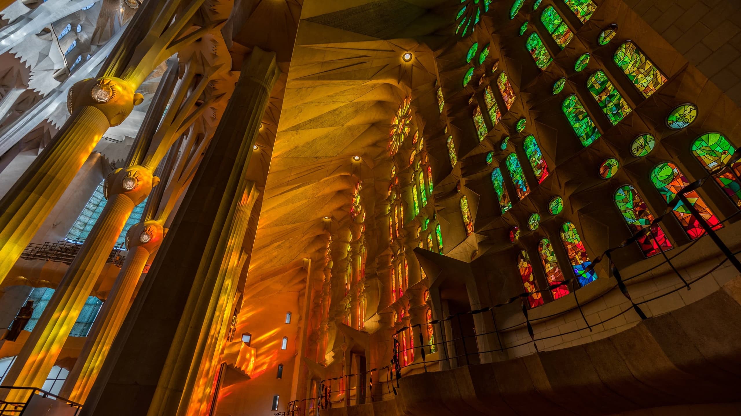 Ticket & Host | Sagrada Familia