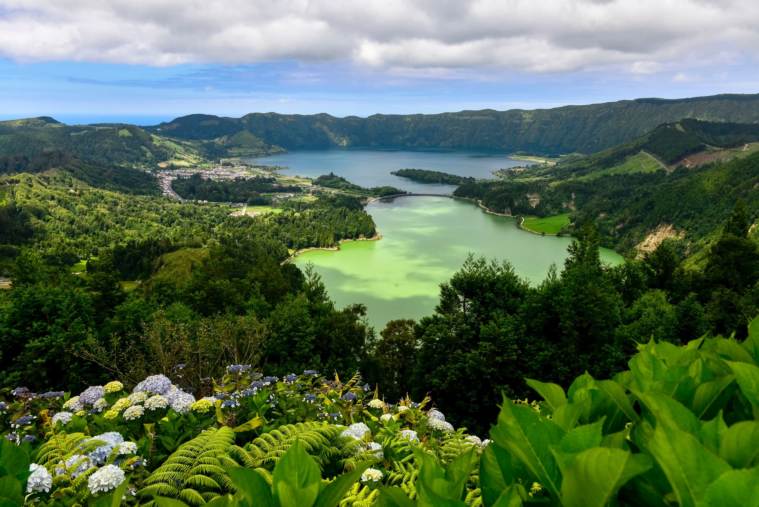 São Miguel Island: Full-Day Sete Cidades Tour