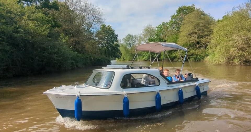 Self Drive Motor Boat Hire