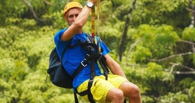 Zip & Dip - Coral Crater 3 Ziplines + Wet 'n' Wild Admission
