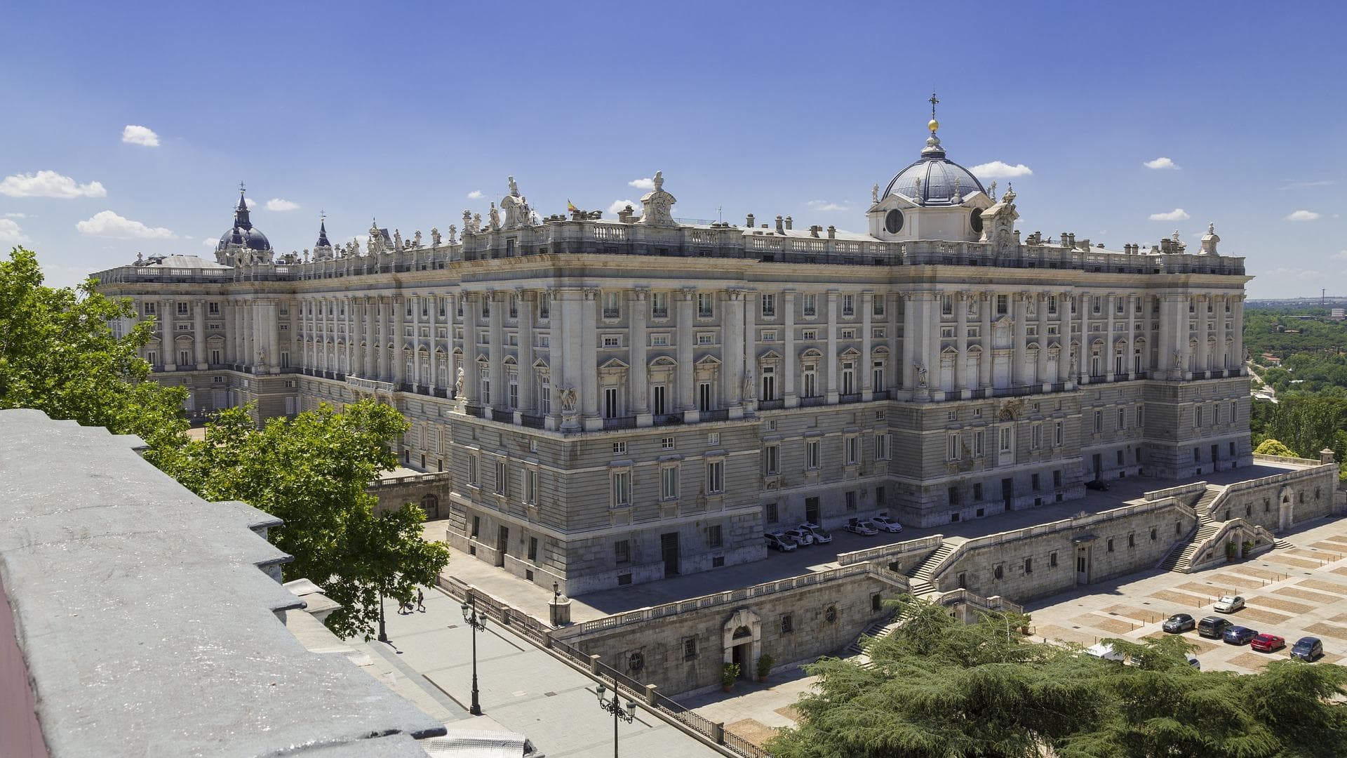 Madrid’s Royal Palace Expert Guided Tour with skip-the-line