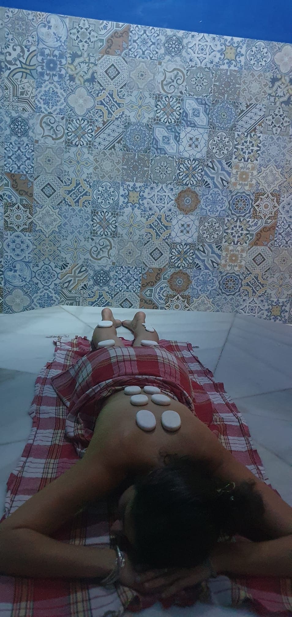 Baño + Masaje con piedras frías