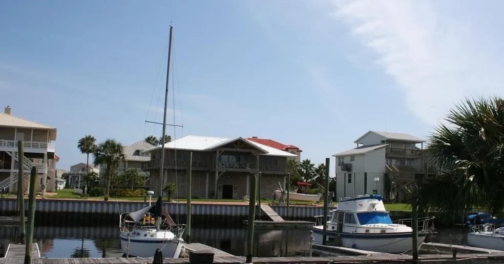 28' Deep Sea Boat