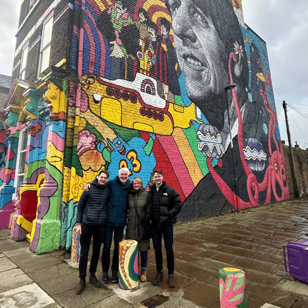 Private Beatles & Beer Bus tour 4 hours with drinks