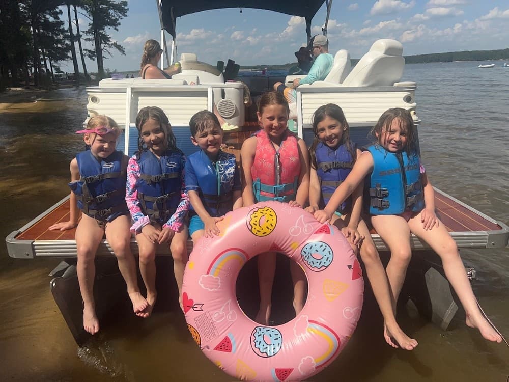 Luxury Pontoon Boat Rental - The Ultimate Lake Experience