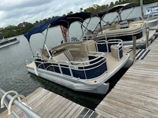 #17 New Blue Bennington seats 8