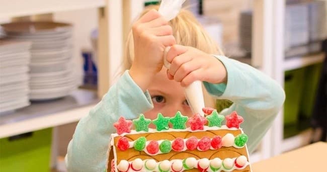 Private Gingerbread House Class (Ages 2-13)