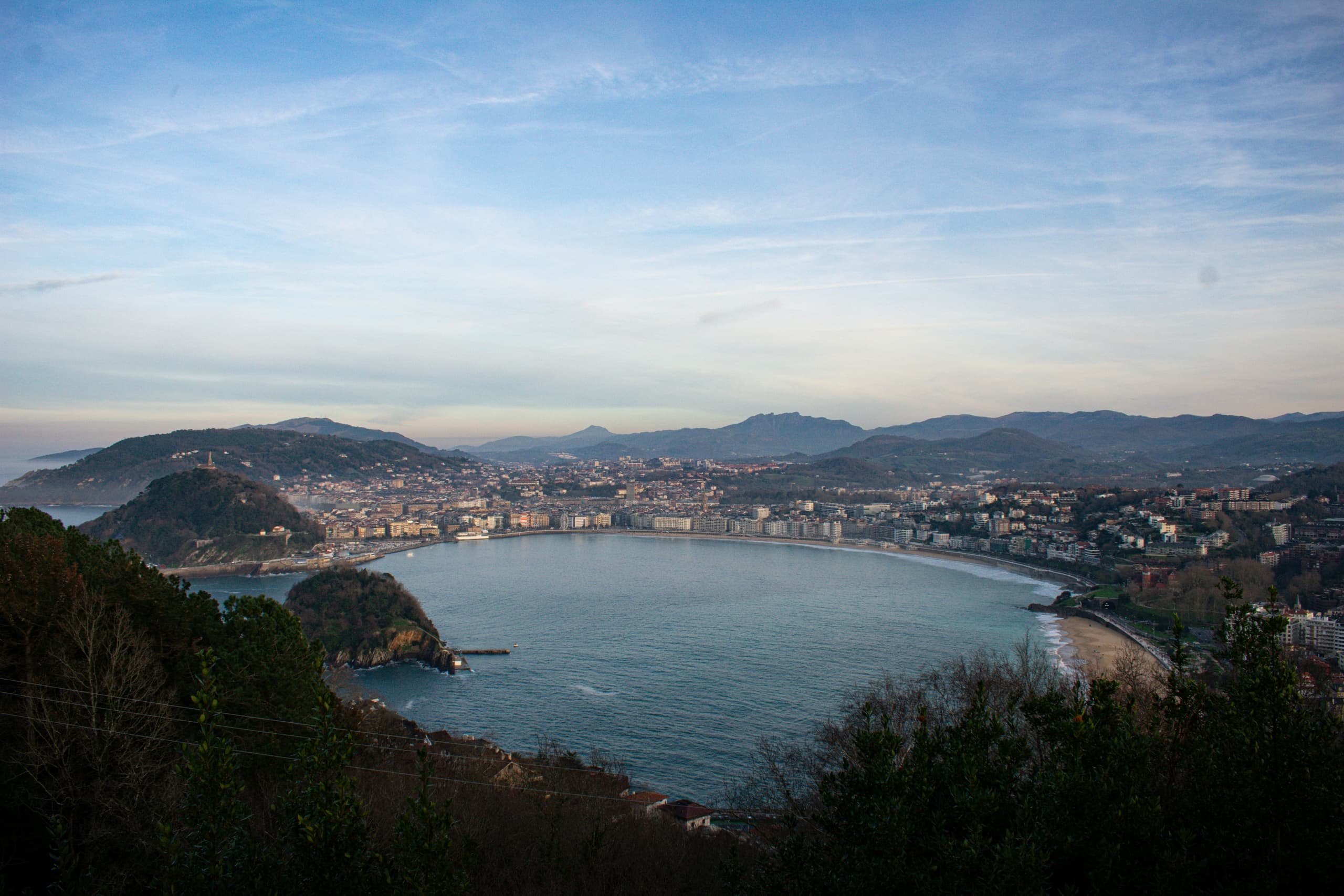 San Sebastián Essentials: Art, History & Coastal Beauty