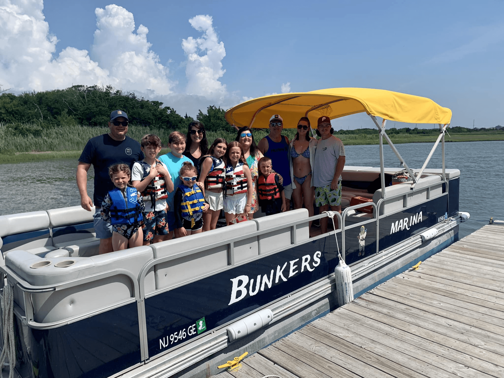 15 Passenger Pontoon Boat Rental