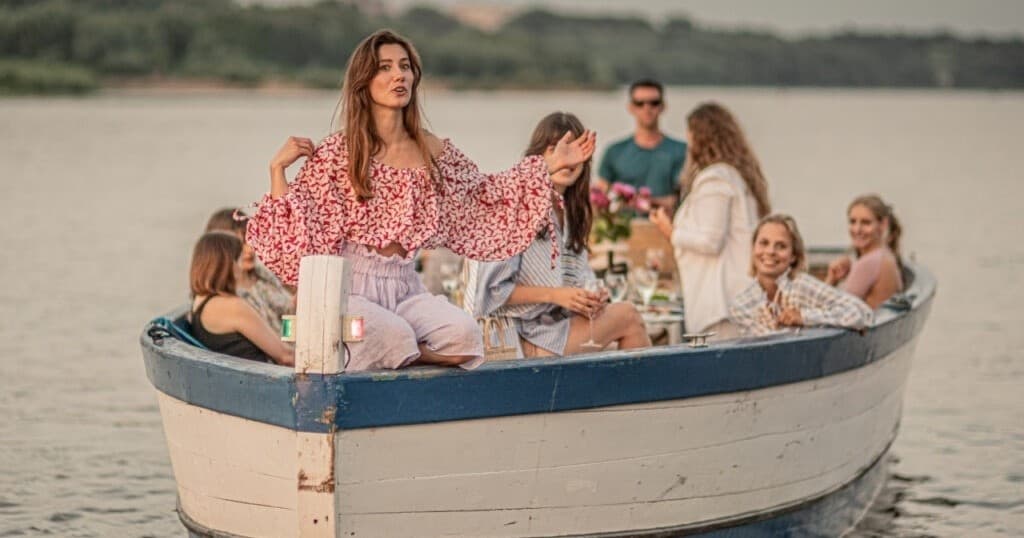 Explore Warsaw and Vistula River - Private Cruise on a wooden boat - max. 12 pax
