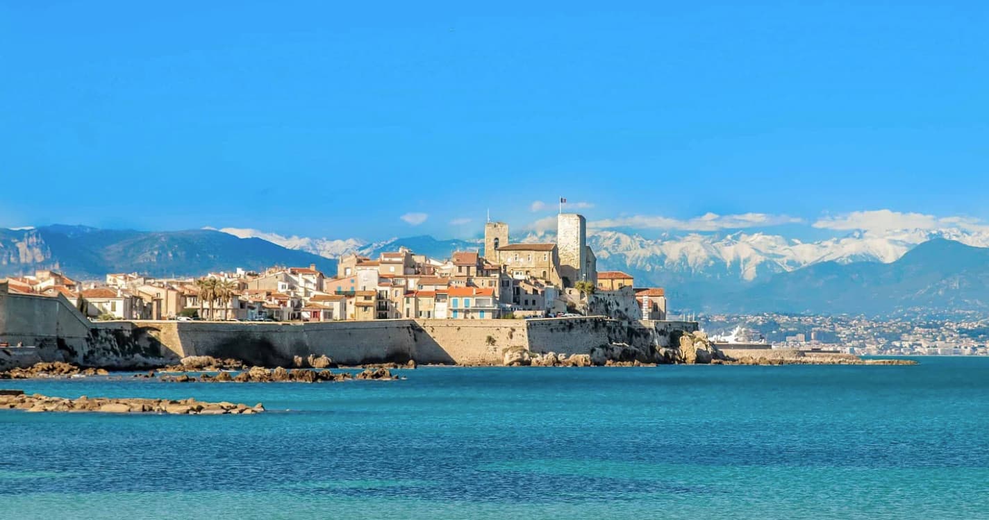Cannes, Antibes & St Paul de Vence Private Half-Day Tour