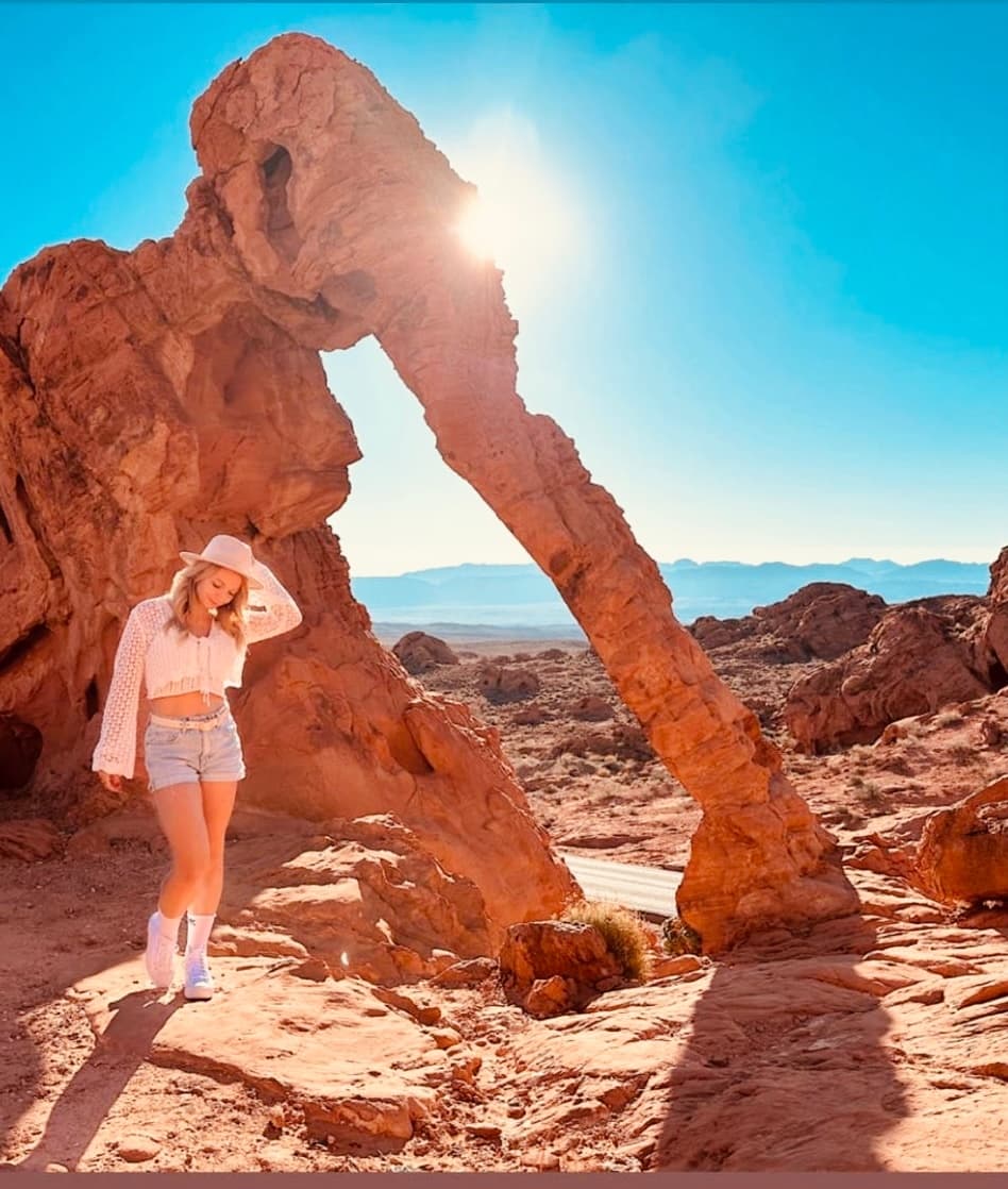 Valley of Fire and Red Rock Canyon Day tour