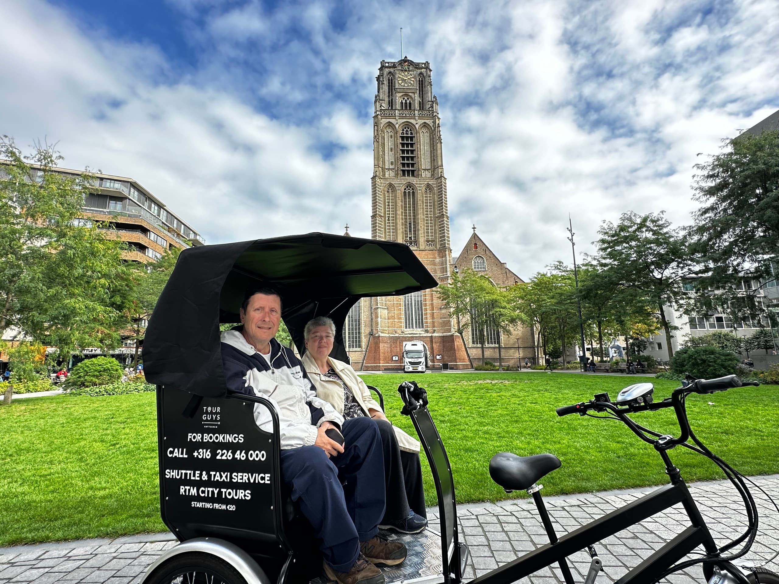 Private Pedicab/Rickshaw Tour of Rotterdam