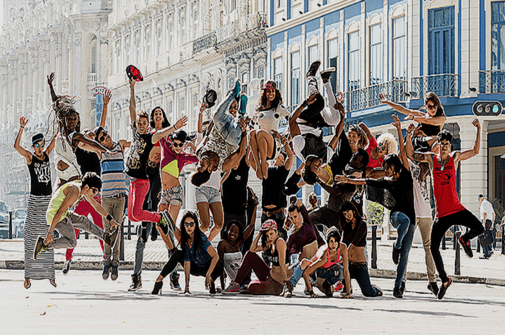 Havana | The Habana Libre Drive - rent a classic car with professional driver