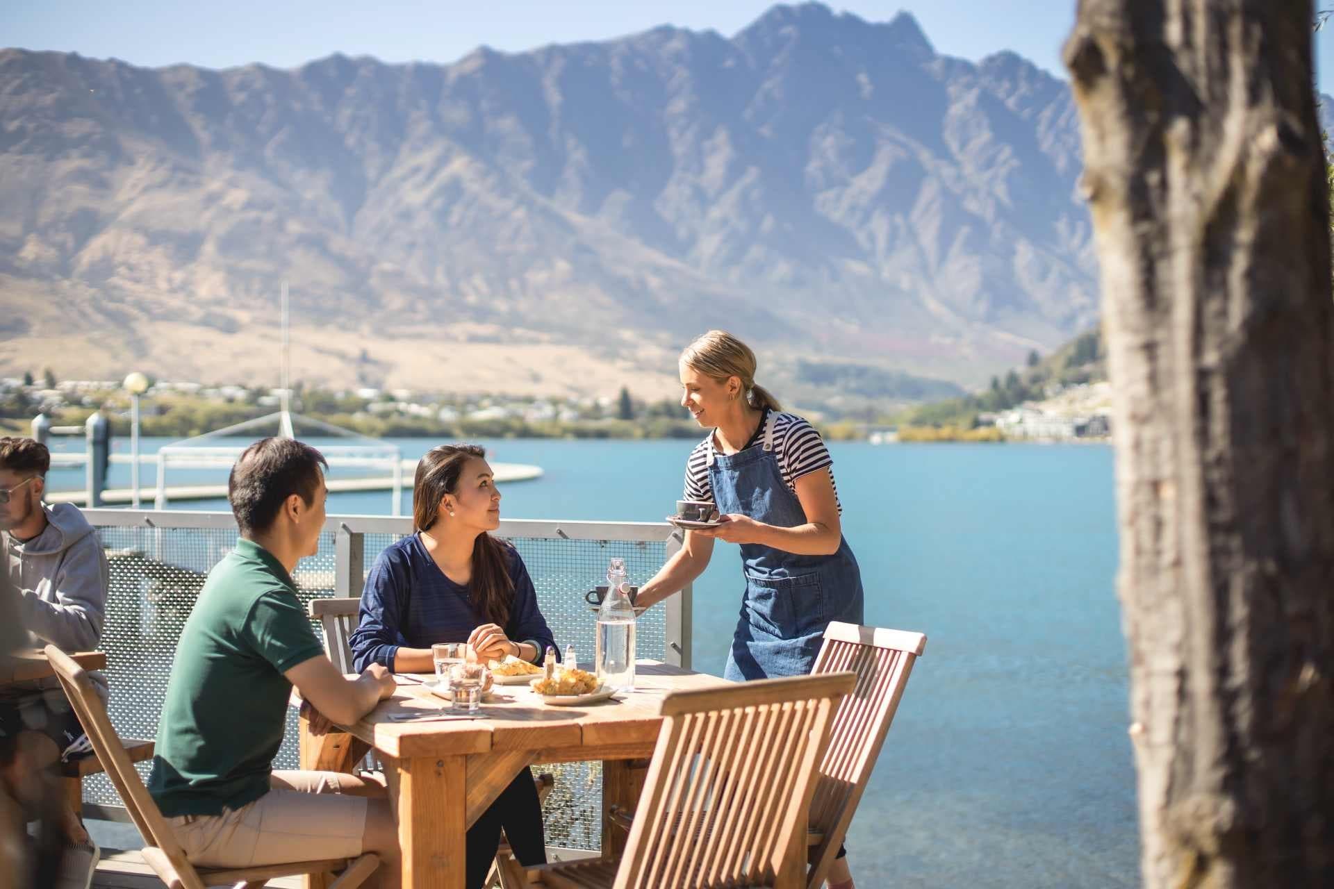 Arrowtown to Queenstown - Bike Hire + Shuttle Package 🚲 🚐