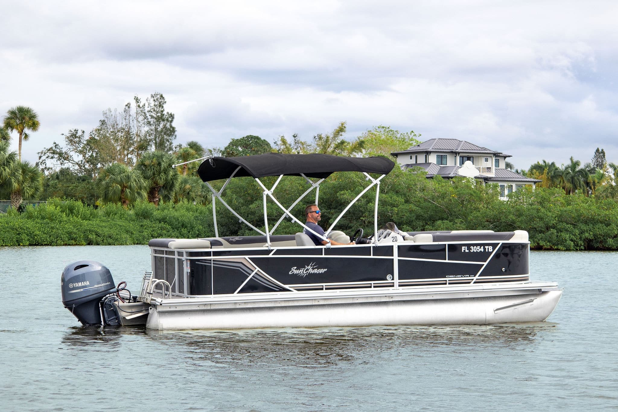 23' Pontoon - Full Day