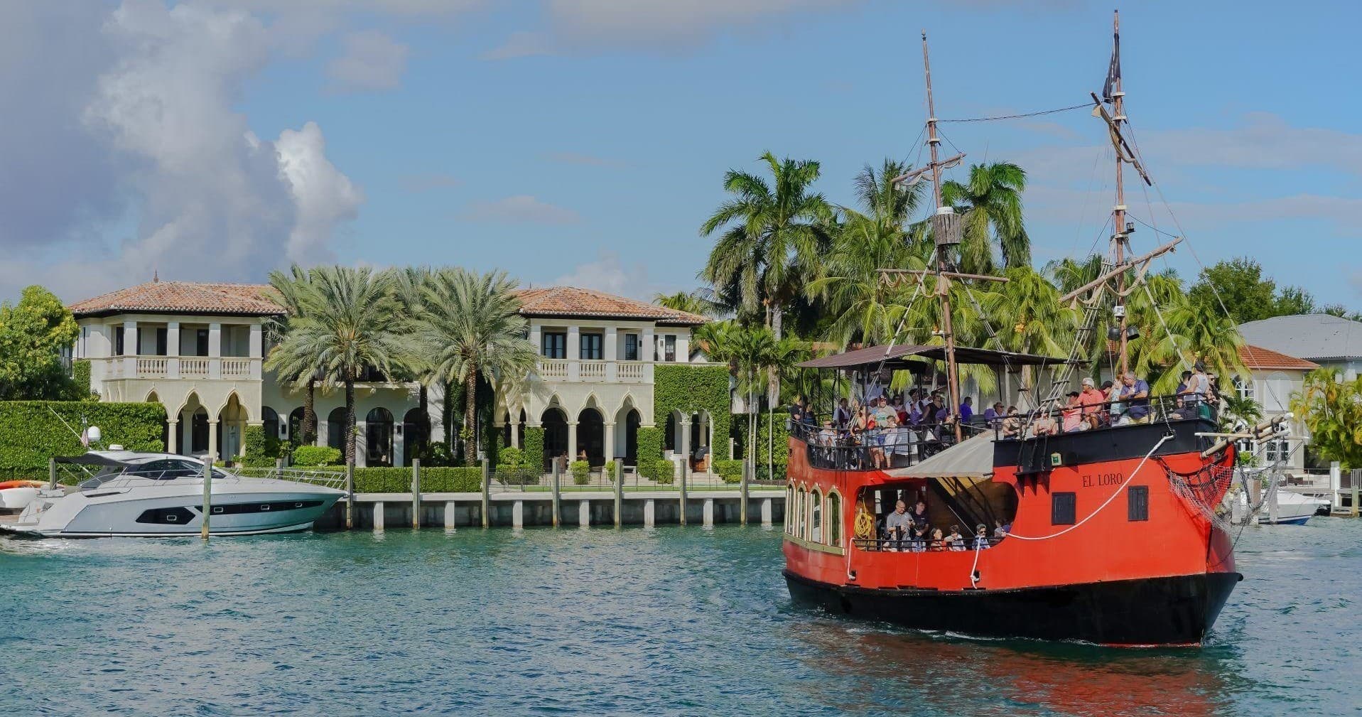 Pirate Boat Sightseeing Cruise