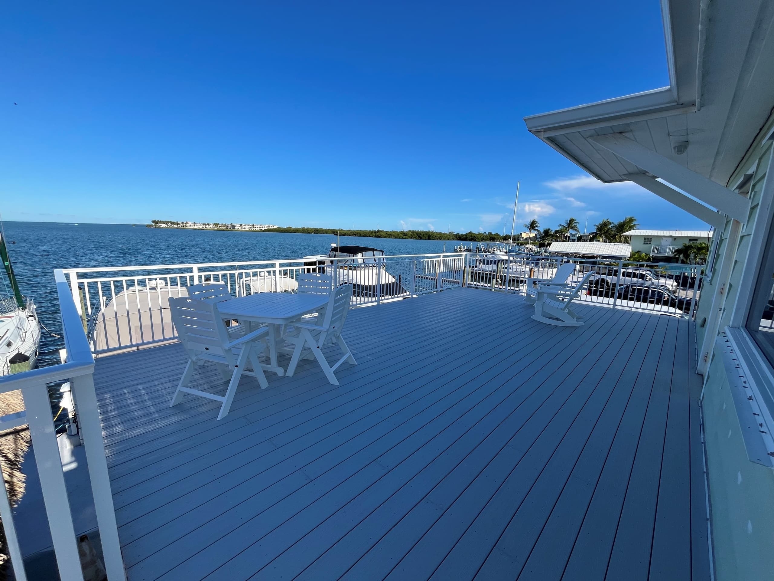 Sunset - 1 Bedroom, 1 Bathroom Rental