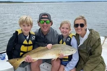 PB Family Fishing - 6 Passenger
