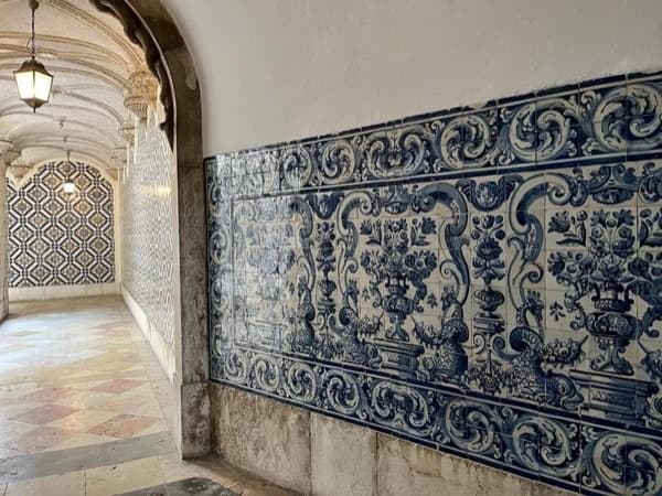 Tiled Gems with a Certificate Guide