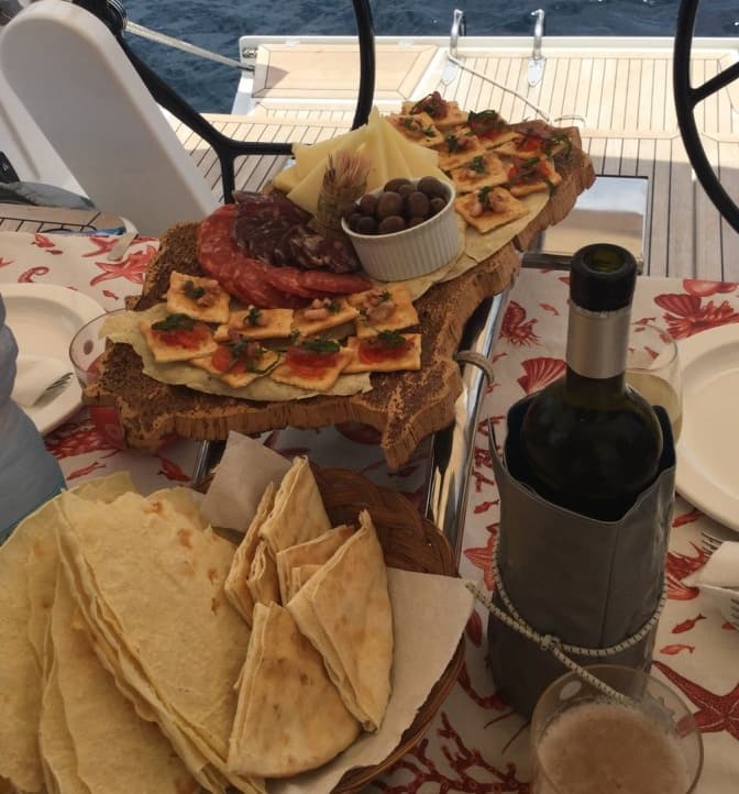 Escursione con pranzo a bordo