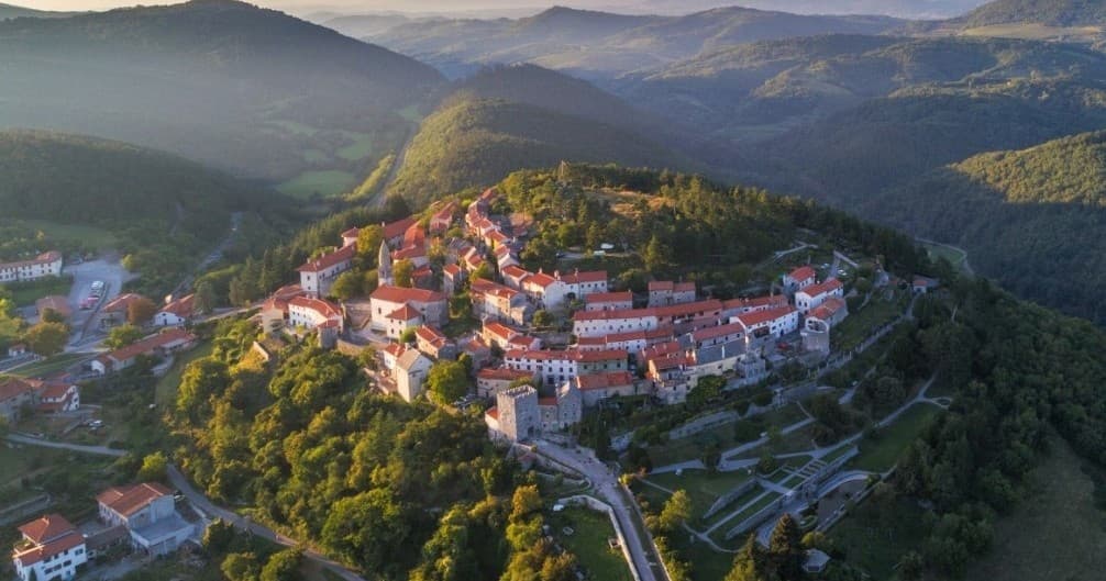 Architectural beauty and karst delicacies - The medieval village of Štanjel